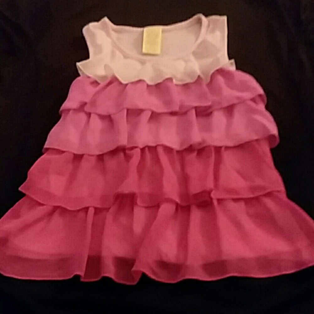 Slightly worn girls size 6 top